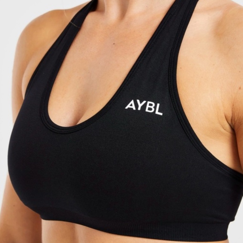 AYBL Essential Seamless Halterneck Sports Bra Black - L